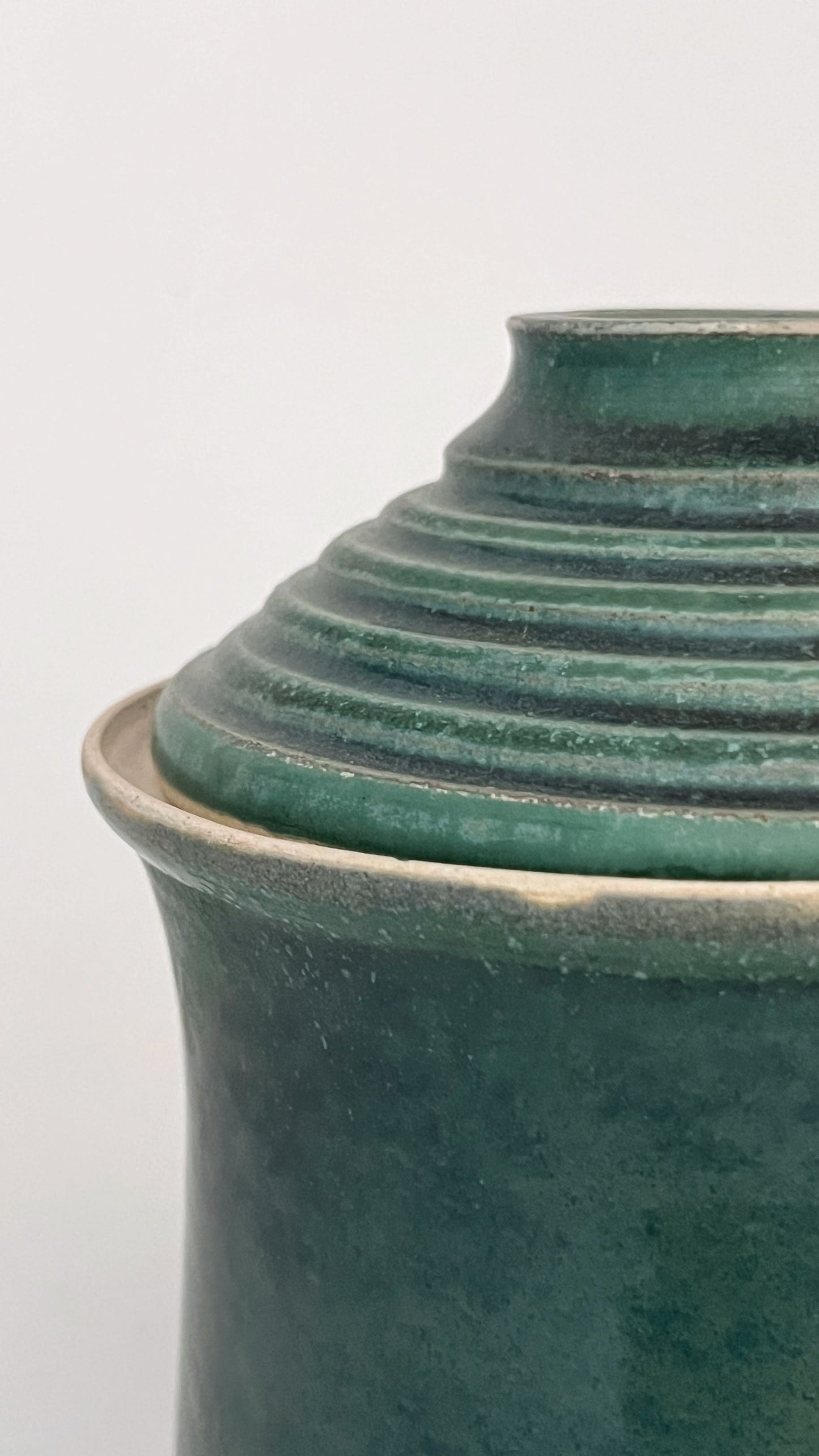 Jar (Cylinder) w/ Stepped Lid - Emerald Green-Blue