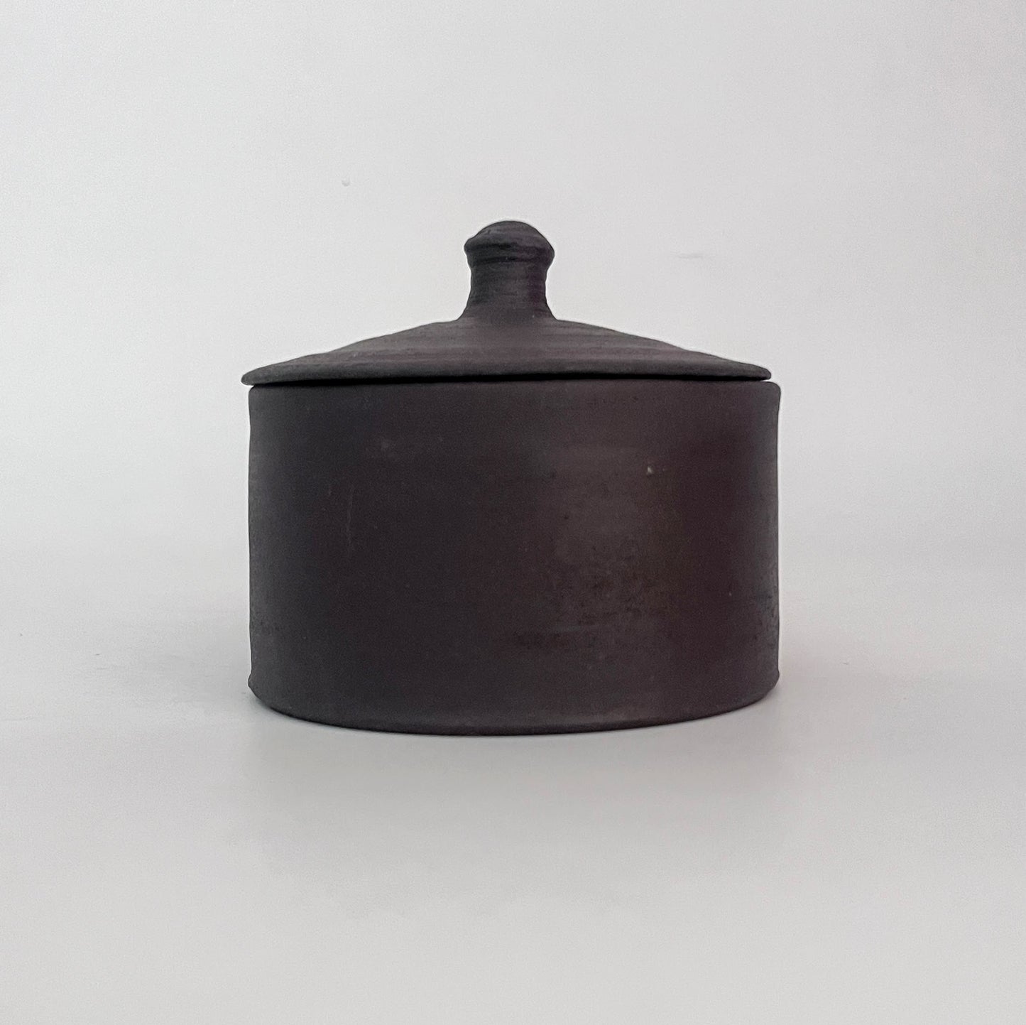Jar (Cylinder - Wide) - Bare, Carved and White
