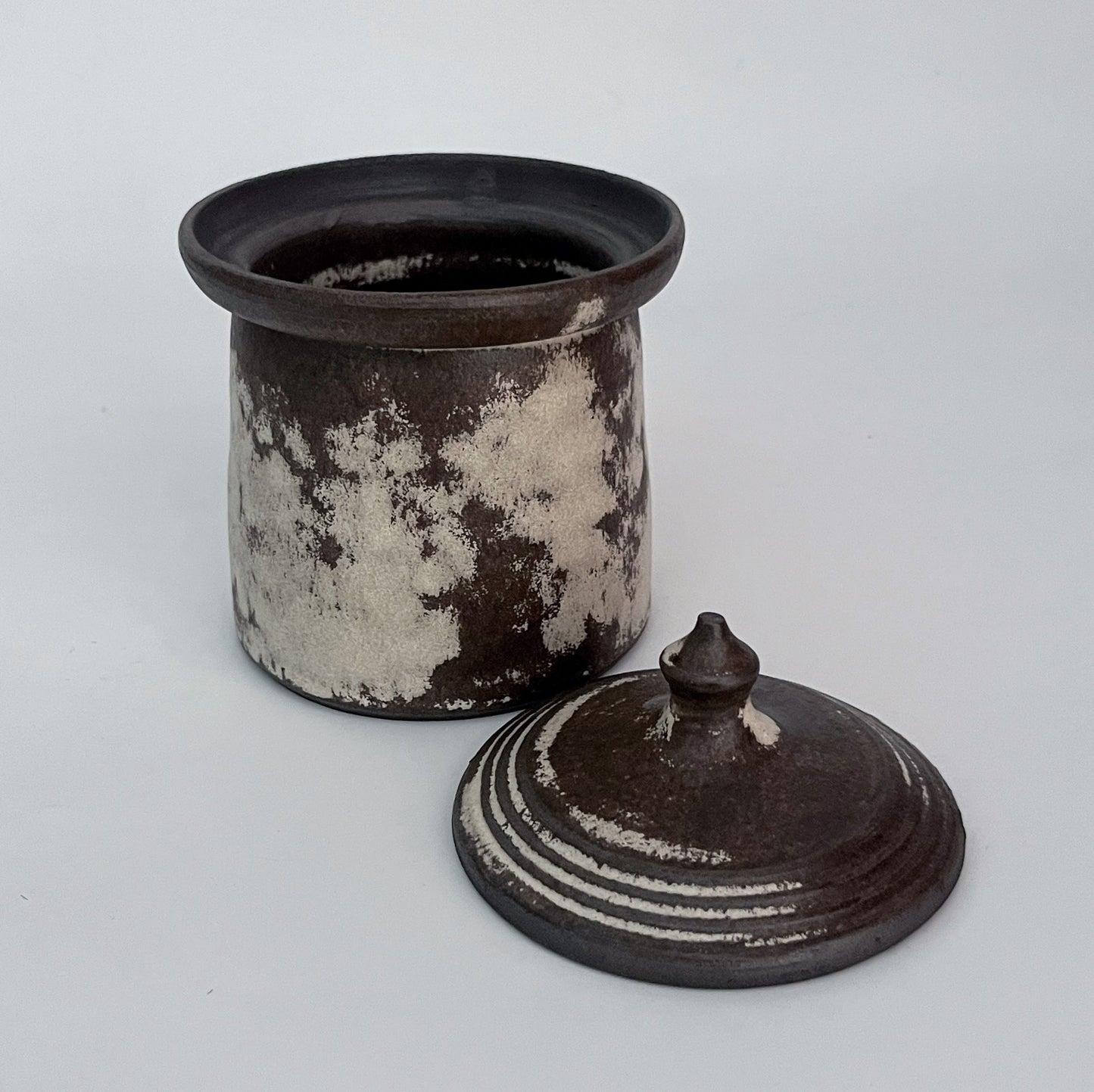 Jar (Cylinder - Dome) - Textured White and Brown