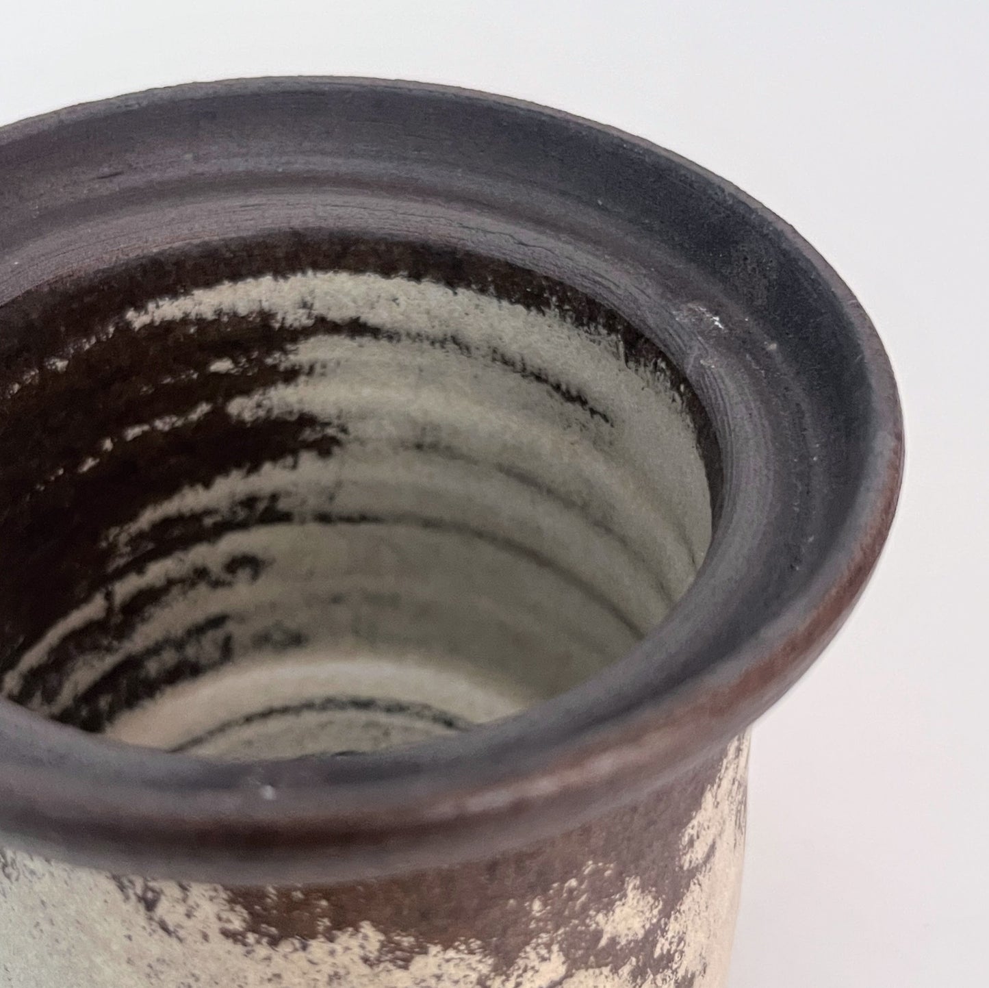 Jar (Cylinder - Dome) - Textured White and Brown
