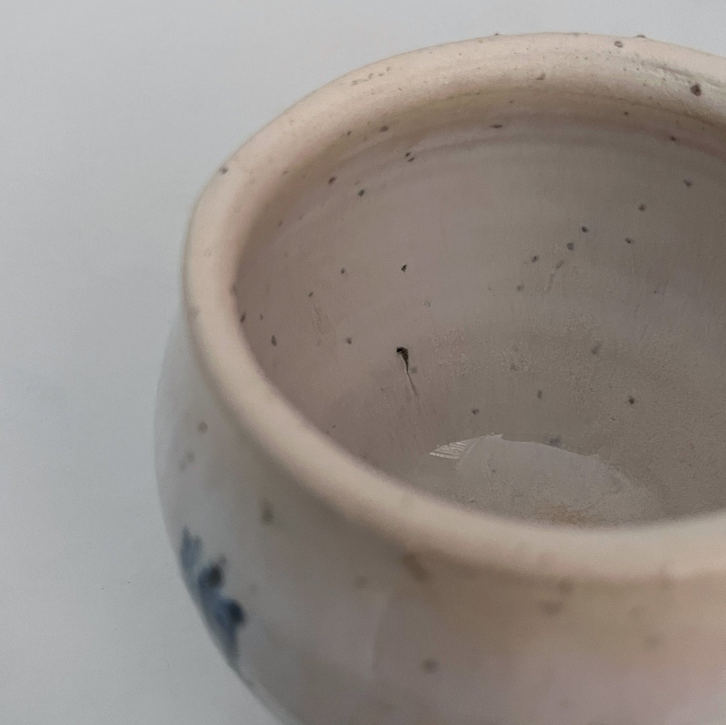 Jar (Round) w/ Floral Pattern - Blue and White