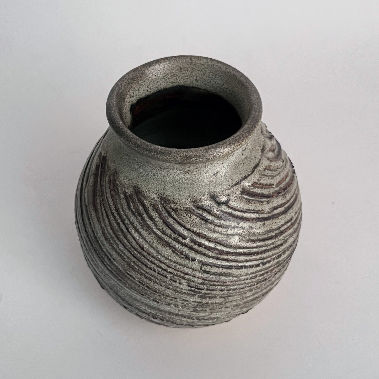Textured Pistachio-Brown Swirls Vase