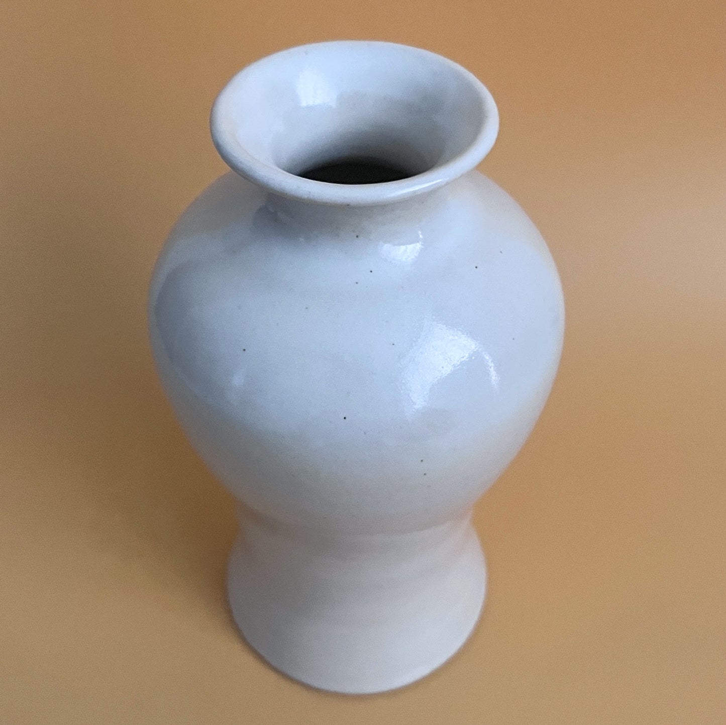 Glossy White Maebyong