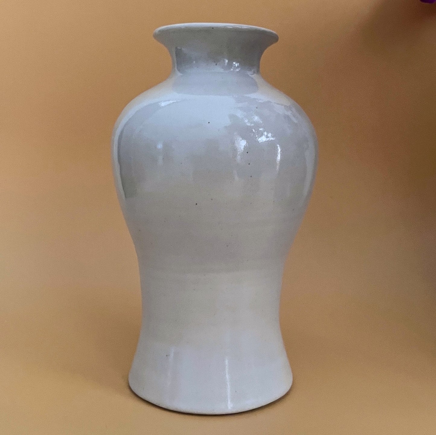 Glossy White Maebyong