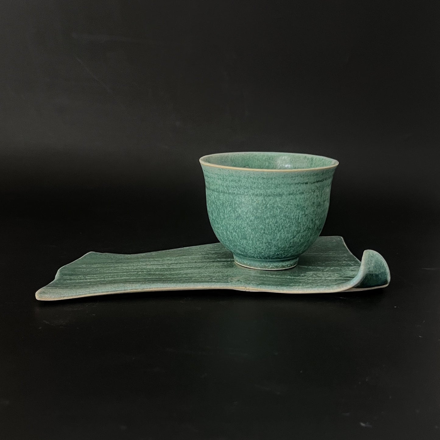 Tea Cup (handleless) w/ Platter (1)