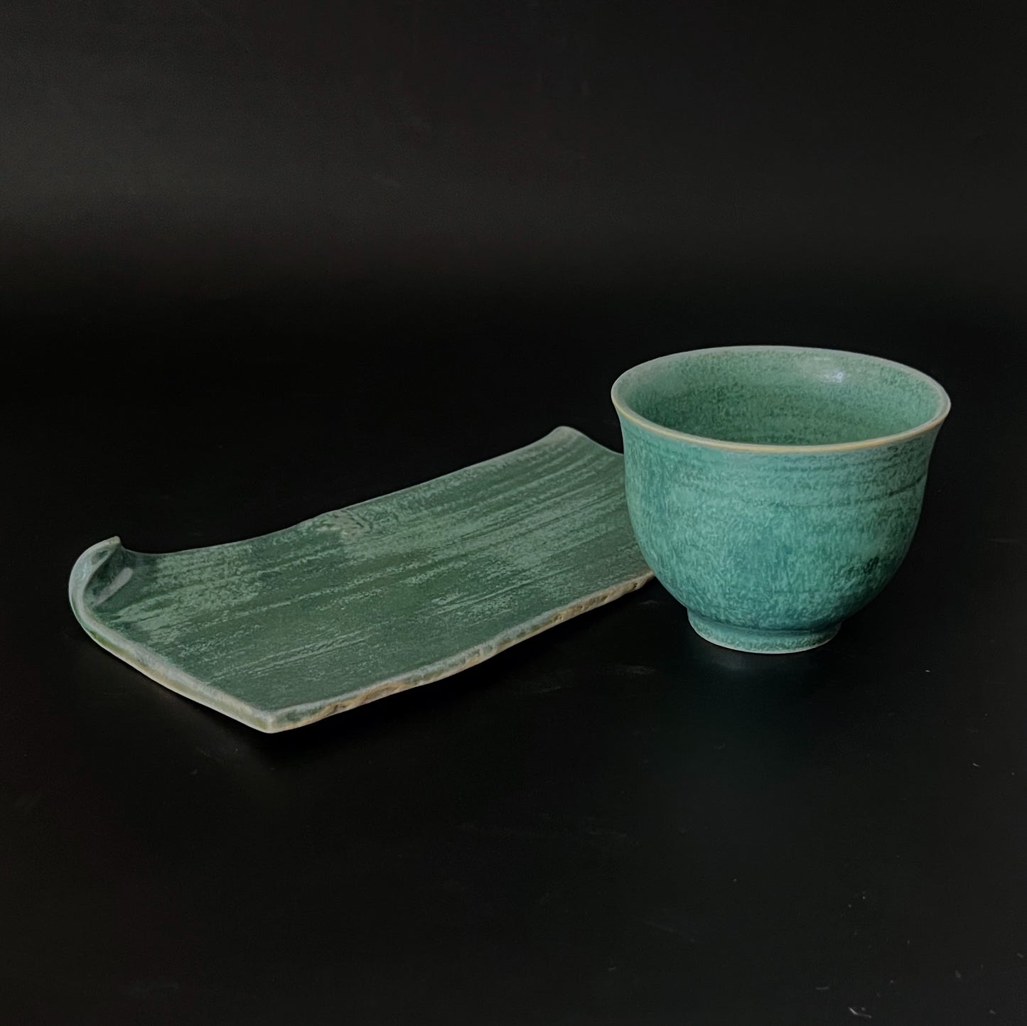 Tea Cup (handleless) w/ Platter (1)