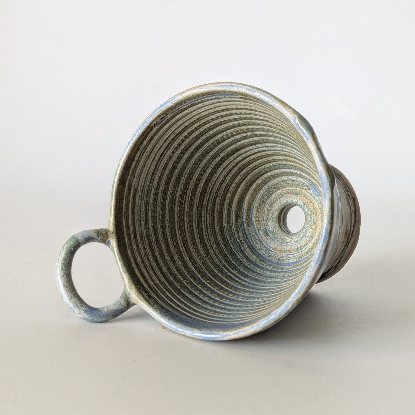 Conical Small Planter w/ Handle