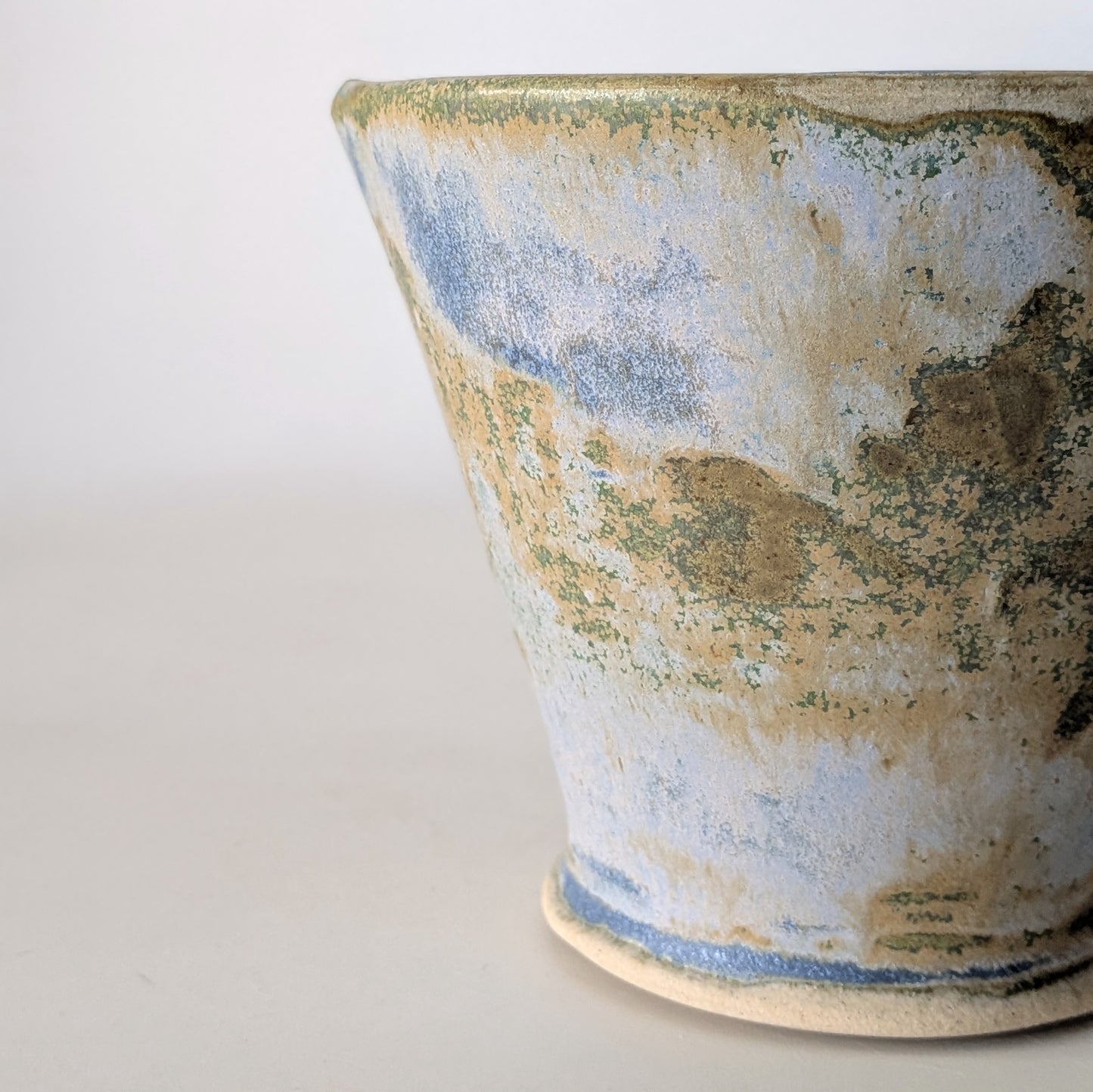 Conical Small Planter w/ Handle