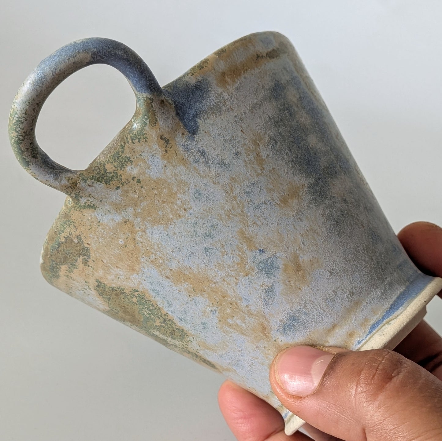 Conical Small Planter w/ Handle